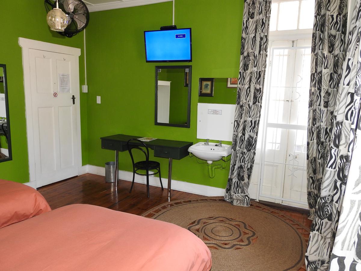 Phoenix Hotel (Adults Only) 포트엘리자베스 외부 사진